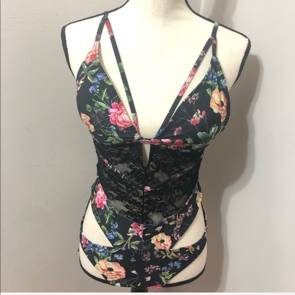 Floral Monokini - Picture 4 of 5